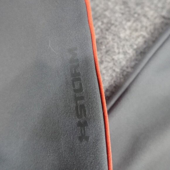 Under Armour Storm Golf Pullover L Gray 1/4 Zip Embroidered Witch on a Broom NEW - Picture 2 of 10